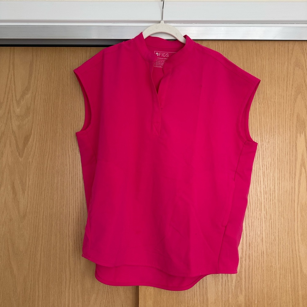 Figs Shocking Pink Rafaela Oversized Scrub Top